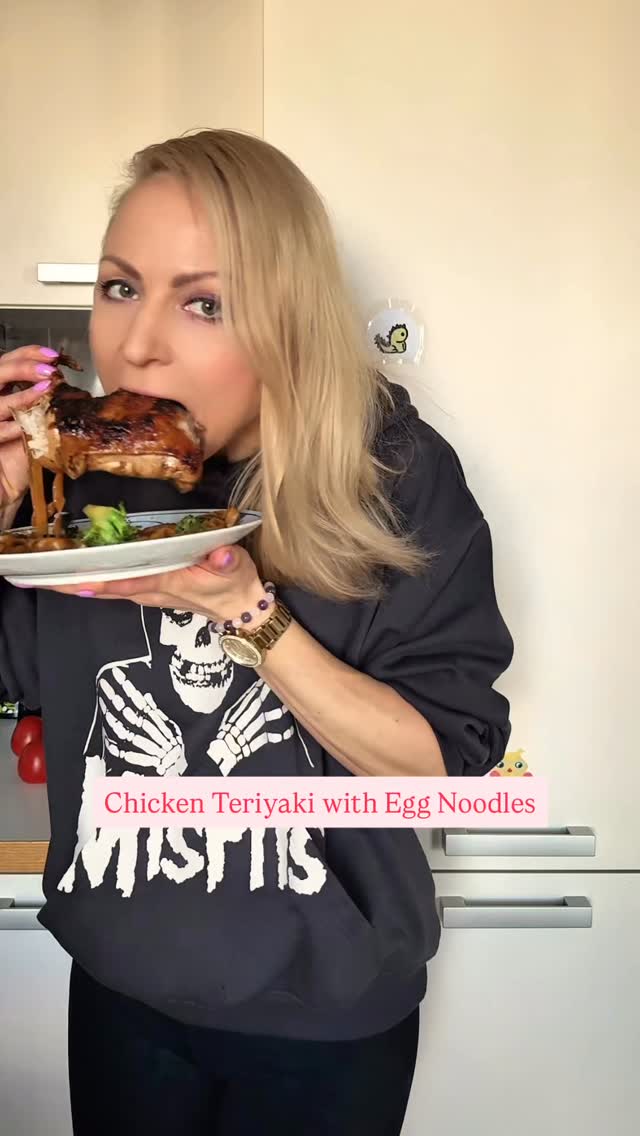 Comment “recipe,” and I will send it your way!🥘  Can be made with both veggies and mushrooms and different kinds of noodles.🥦🍄‍🟫  This is one of the most comforting ones in my repertoire. We don’t have to eat a lot of meat, but if we do, then the dish better be great. Try to use free-range or organic chicken if you can - if we mainly stick to veggies and have quality meat from time to time, then it won’t be that expensive. But if you really cannot buy organic now, then just use regular and don’t beat yourself up for it. This dish will be amazing anyway.  https://helenalaura.com/chicken-teriyaki-with-egg-noodles/  #chickenteriyaki #eggnoodles #asianinspiredfood #healthycomfortfood #nodiet