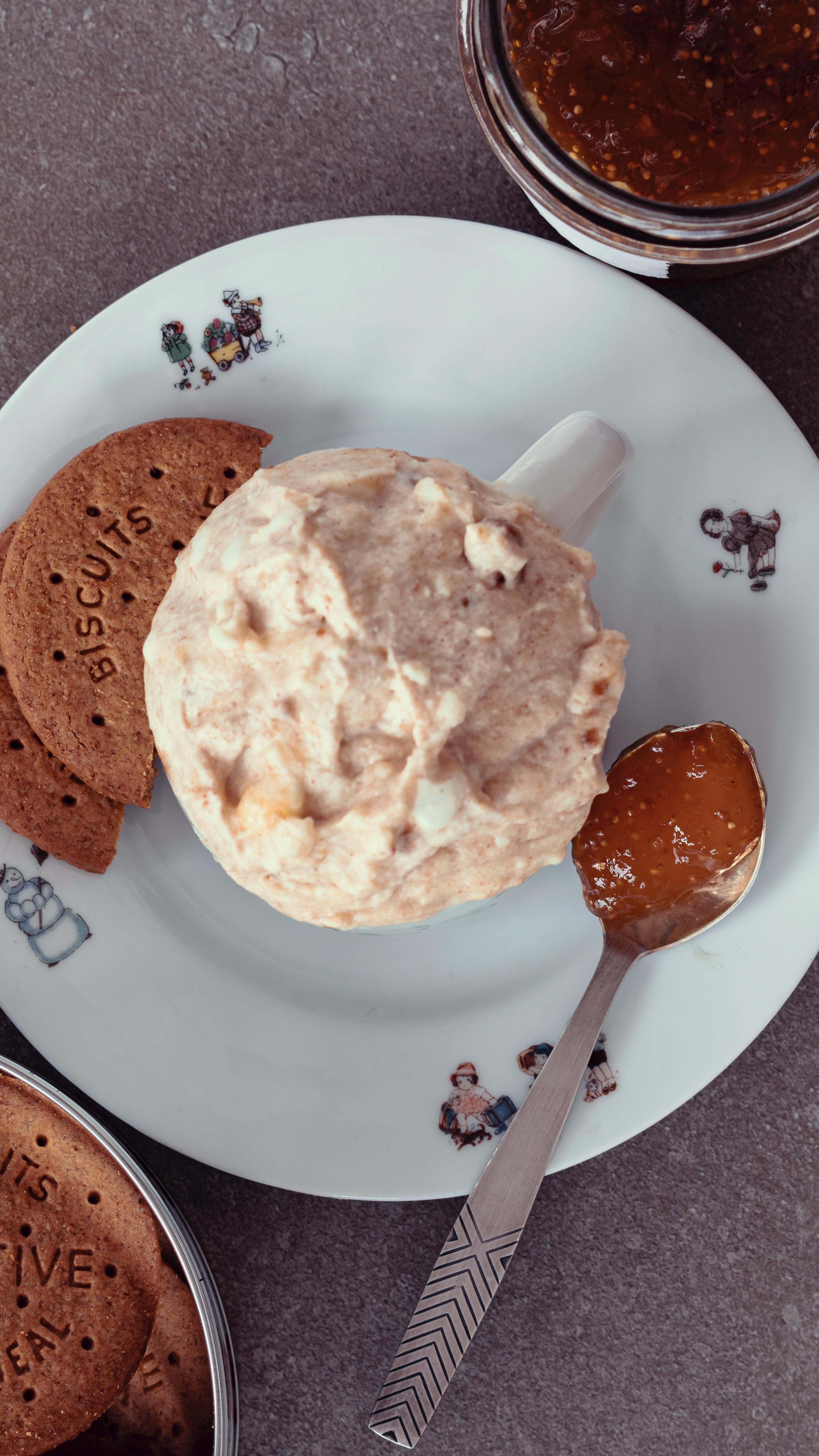 High Protein Cottage Cheese Mousse 🍧  Comment “send recipe” and I will DM the recipe link on my blog to you.  #healthycomfortfood #cottagecheeserecipes #healthydessertrecipe #proteinrich #newrecipes  https://helenalaura.com/cottage-cheese-mousse/