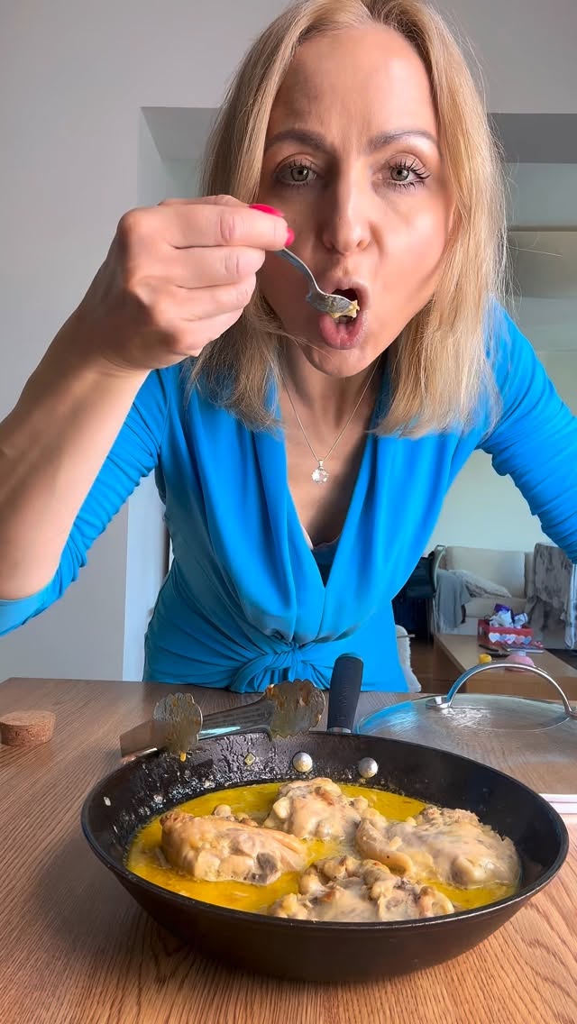 Sometimes a freaking annoying situation can lead to something out of this world good 🪄  #dairyfree #glutenfreefood #stickyrice #chickencurryrecipe #healthycomfortfood