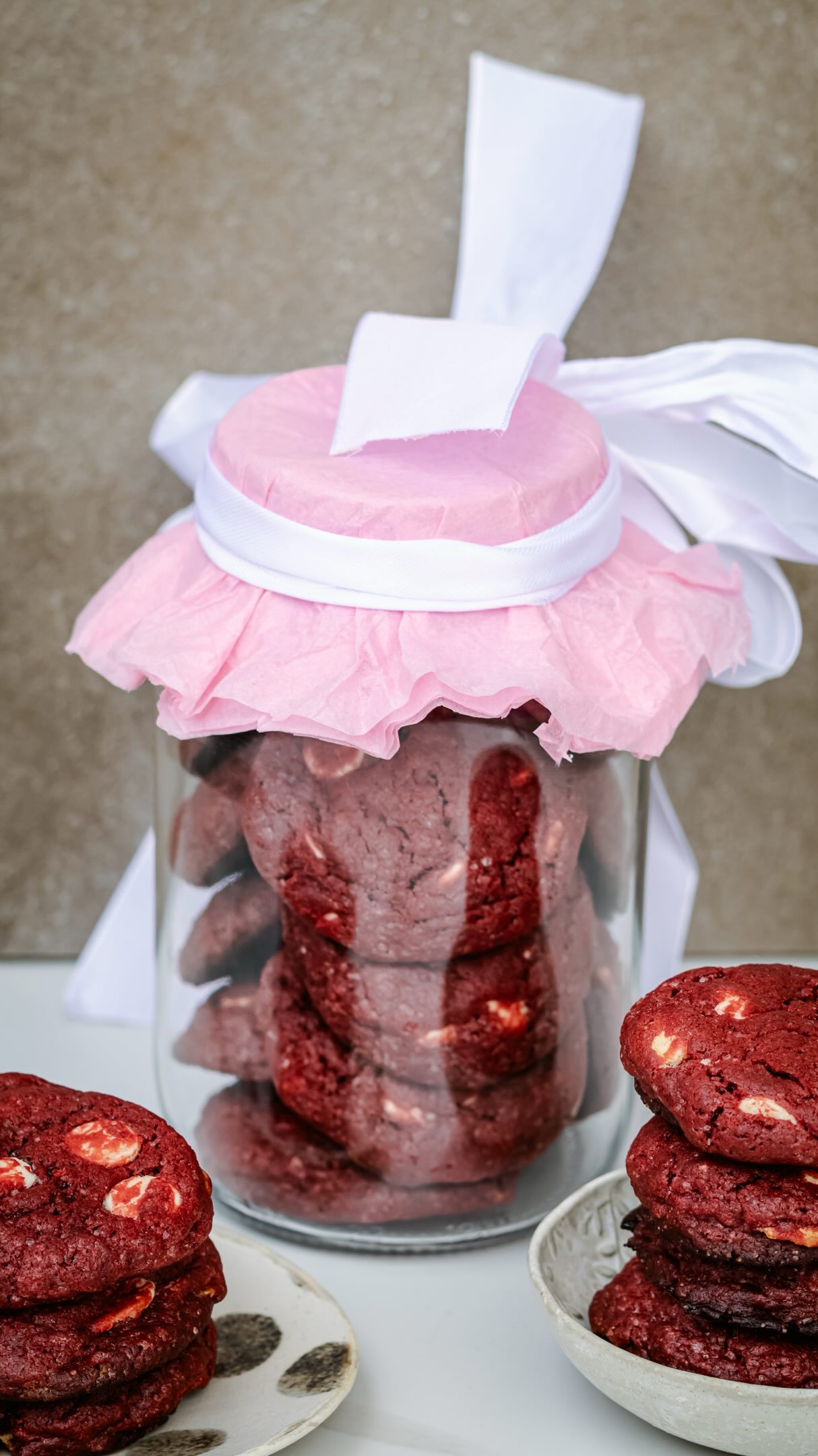 It’s impossible to be unhappy if you have a cookie jar 🫙🍪🎈  Homemade red velvet cookies with white chocolate chips.  #chocolatechipcookie #redvelvetcookie #whitechocolatechip #comfortfoods
